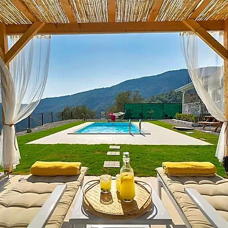 فندق The Box House Seaview Private Pool