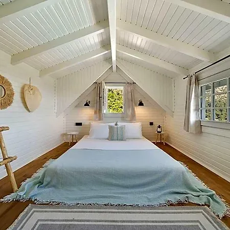 The Box House Seaview Private Pool *
